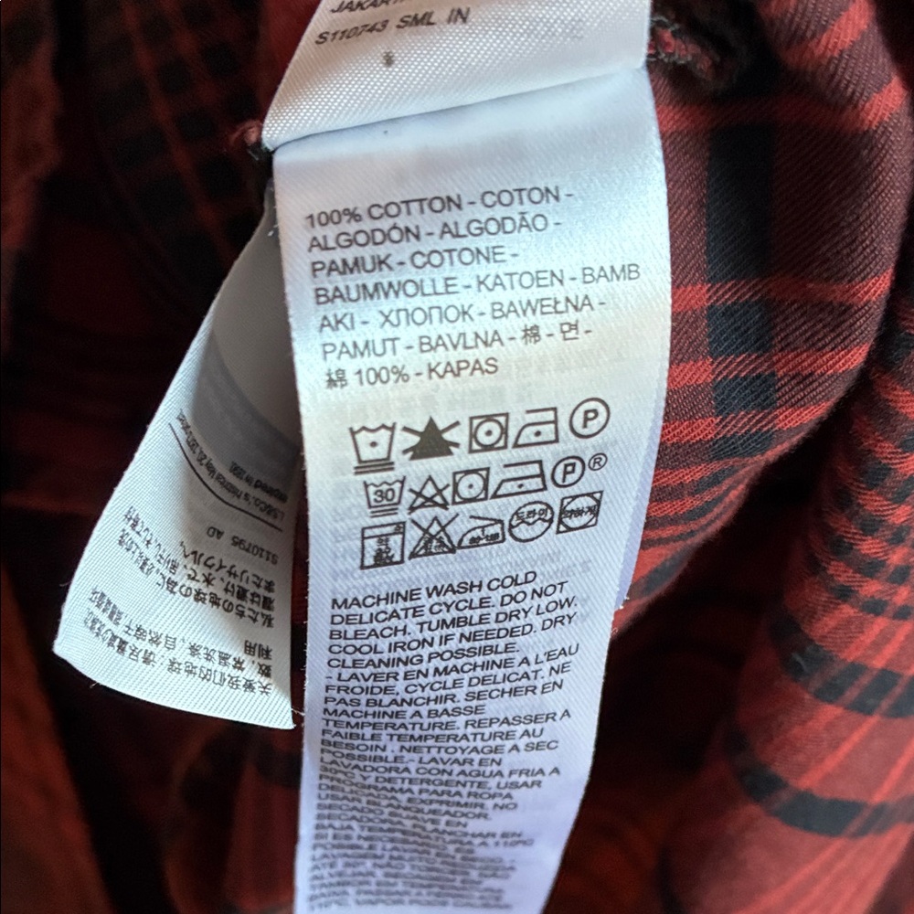 Levi's Men's Burgundy and Black Plaid Shirt - Picture 13 of 13
